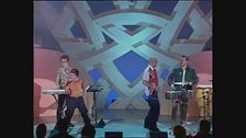 1998: gli Aqua cantano "Barbie Girl" a Stranamore