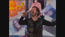 Adriano Pappalardo canta "Ricominciamo" a Mai dire Gol