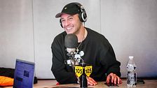 Fabri Fibra racconta le emozioni del "Fenomeno Tour" a Max Brigante