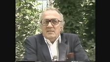 Federico Fellini racconta perché odia le vacanze