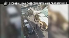 Napoli e il coronavirus. Mercato frequentato, nonostante la quarantena