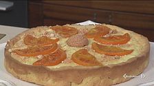 Crostata di amaretti con crema di arancia