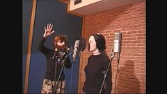 Le ragazze di Popstar registrano Down Down Down