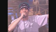 Gli Articolo 31 cantano "Tranqi Funky" a Generazione X 1996