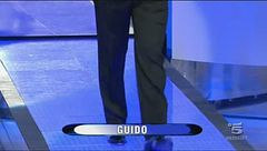 Guido sfila...