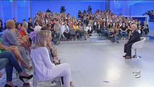 "Esplode" lo studio!