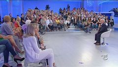 "Esplode" lo studio!