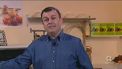 Pere al vino rosso con pinoli e uvetta