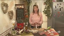 Involtini di pollo con crema di funghi e radicchio