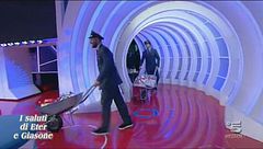 Maria, i postini, la redazione,...