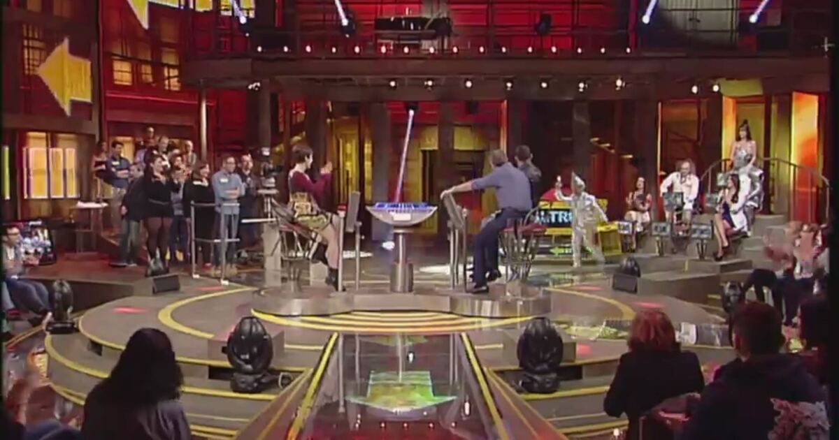 Avanti un altro!: Martina sceglie l'alieno Video | Mediaset Infinity