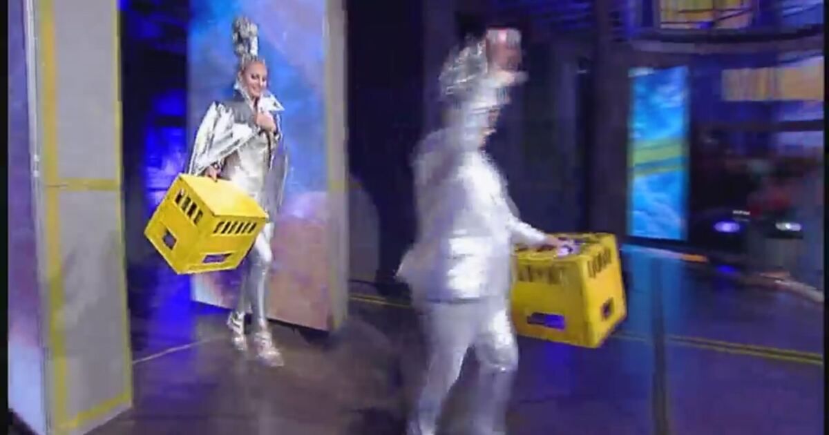 Avanti un altro!: Gli strani gusti dell'Alieno Video | Mediaset Infinity