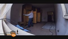 Si smontano i vecchi mobili