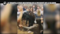 La tarantella senza mascherina della presidente Santelli. E le regole anti contagio?