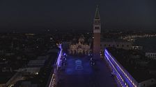 PlayStation 5 illumina Venezia: il video dello show