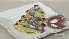 Alberello di crepes con purea di pere e cioccolato