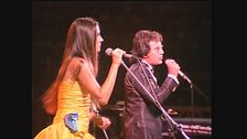 Al Bano e Romina cantano "Felicità"