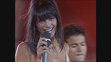 Natalia Estrada canta "Chiquita Bom Bom" a Festivalbar 1998