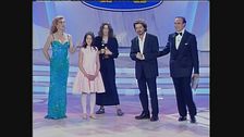 Tullio Solenghi premia Angela Finocchiaro e Carmela Pecoraro per "Dio vede e provvede" ai Telegatti 1997