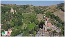 "Donnavventura a Brisighella, borgo antico ricco di tradizioni"