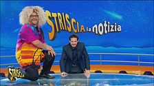 Sergio Friscia velino per una notte, lo stacchetto è irresistibile