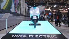 Piaggio 1: e-scooter "parente" dello zip