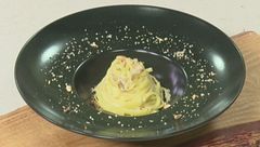Tagliatelle  con granella di nocciole