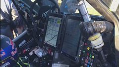 Dentro l'Audi RS Q e-Tron