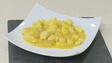 Pollo, mele e curry