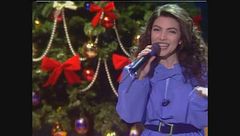 Cristina D'Avena canta Fiocchi di cotone per Jeanie