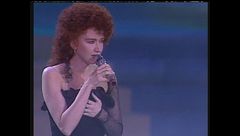 Fiorella Mannoia canta "Le notti di maggio" ai Telegatti 1988