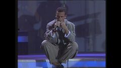 Eros Ramazzotti canta "Musica è" a Vota la voce 1988