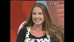 Federica Panicucci risponde alle domande di "Né sì né no" a Buona Domenica 1994
