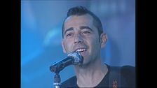 Luca Carboni canta "Onda" a Festivalbar 1996