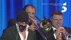 Il terzo appuntamento del Maurizio Costanzo Show ti aspetta domani