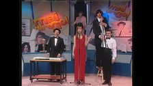A Mai dire Gol si esibiscono i Cataldo Brothers, la band blues di Aldo, Giovanni e Giacomo