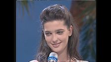 Sabrina Impacciatore e Alessia Merz a Non è la Rai 1993