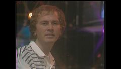 Ron canta "Occhi da chi s'è visto s'è visto" a Superclassifica Show 1982