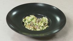 Orecchiette con broccoli e vongole