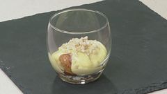 Mele caramellate con crema di mandorle