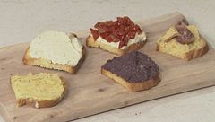 Crostini con fagioli