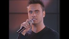 Nek canta "Laura non c'è" a Festivalbar 1997