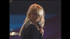 Heather Parisi balla sulle note di "Ancora tu"