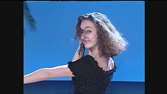 Ambra canta "Supermarket" di Lucio Battisti a Non è la Rai 1994
