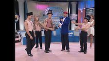 Gianluca Vialli è uno dei Bulgari con Aldo, Giovanni e Giacomo a Mai Dire Gol 1995