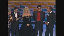 Francesco Salvi vince il Telegatto per la miglior sigla del 1989