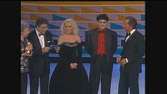 Francesco Salvi vince il Telegatto per la miglior sigla del 1989