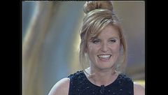 Sarah Ferguson consegna il Telegatto 1997 alla trasmissione per ragazzi