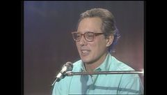 Enzo Jannacci festeggia i primi 30 anni di carriera a Superclassifica Show 1989