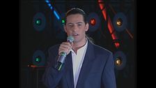 Fiorello canta "Il Cielo" a Festivalbar '94